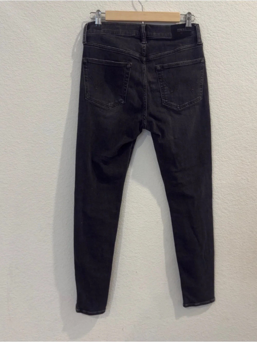 Edwin- Pixie 9” Mid Rise Skinny Jeans Size 26